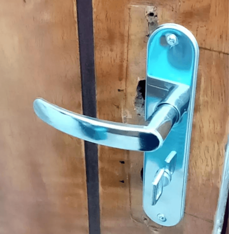 Fechadura-Inox-Premium-Banheiro-71---Alianca2